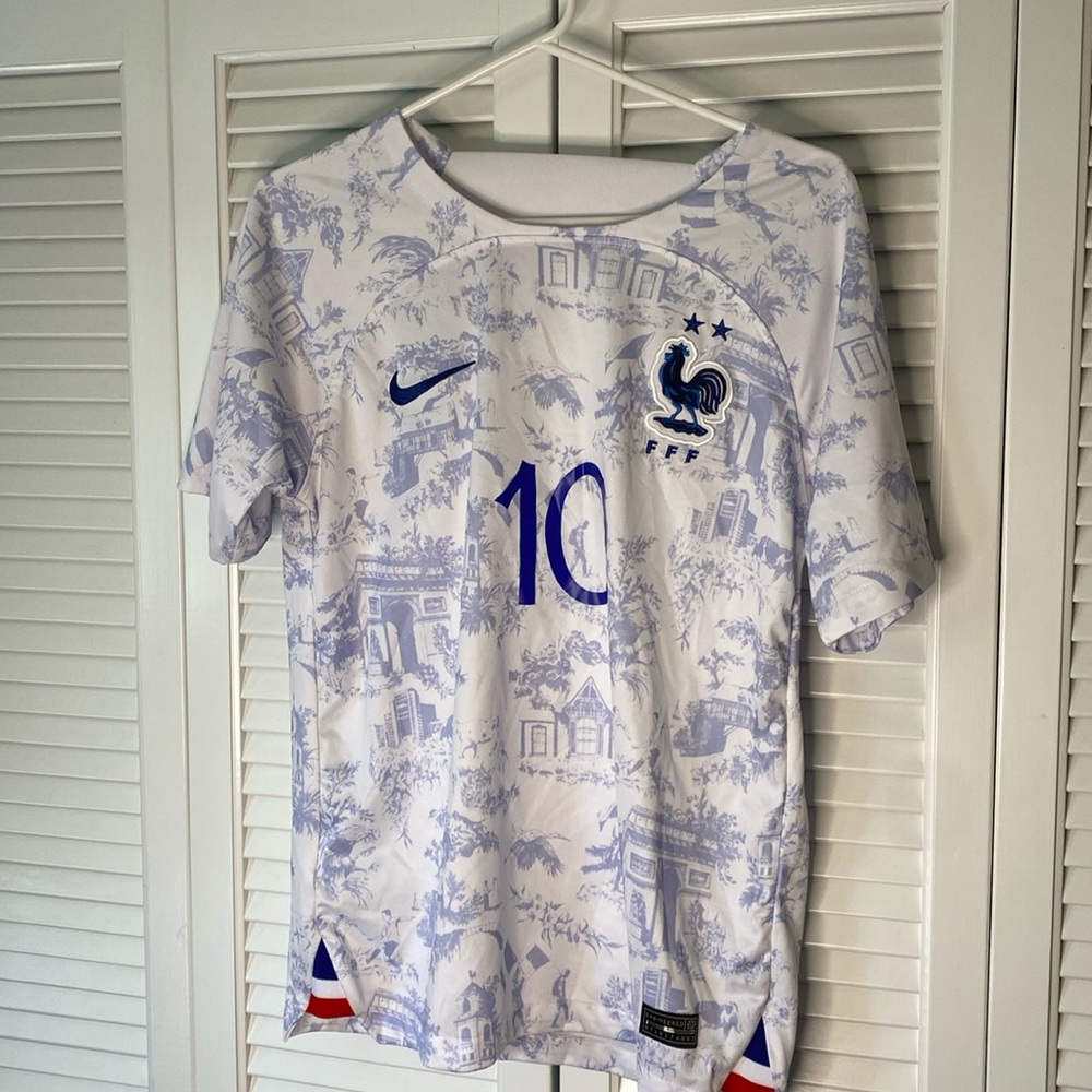 Mbappe #10 France Away National Team Jersey men’s small like new